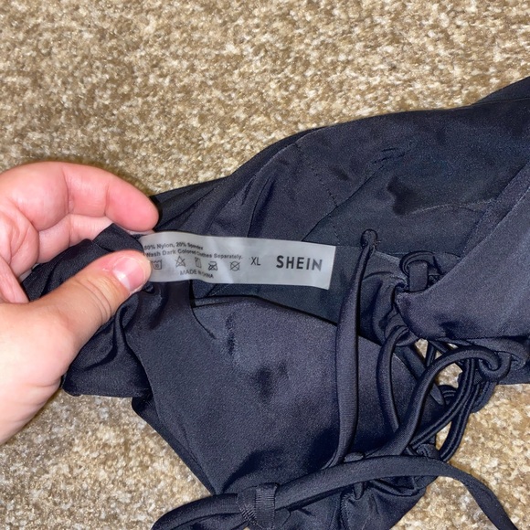 Shein bathing suit top - Picture 3 of 3